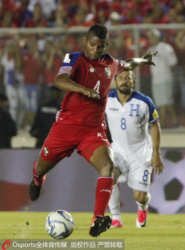 2017年6月13日，世預賽巴拿馬對陣洪都拉斯，巴拿馬球員阿爾弗雷多梅加控制球，最終巴拿馬2-2平洪都拉斯。