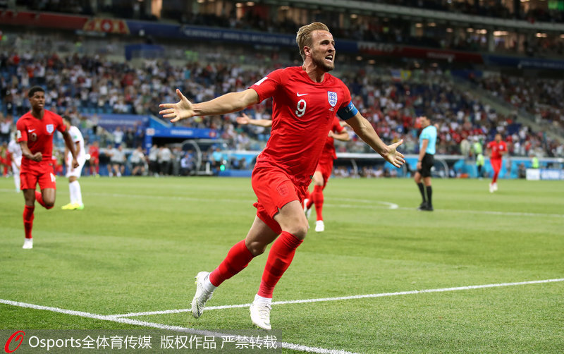 2018年6月18日，英格蘭VS突尼斯，凱恩補時絕殺，在終場哨中慶祝勝利。