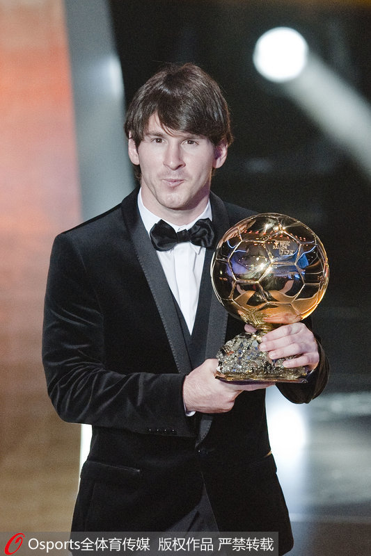 2010年獲首屆FIFA金球獎