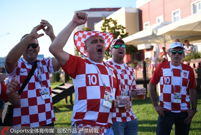 克羅地亞球迷賽前盡情的歡呼