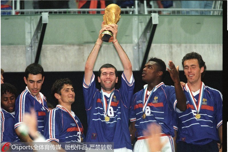 1998年法國世界杯，法國隊本土捧杯