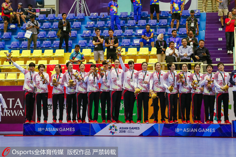 中國隊獲得銀牌