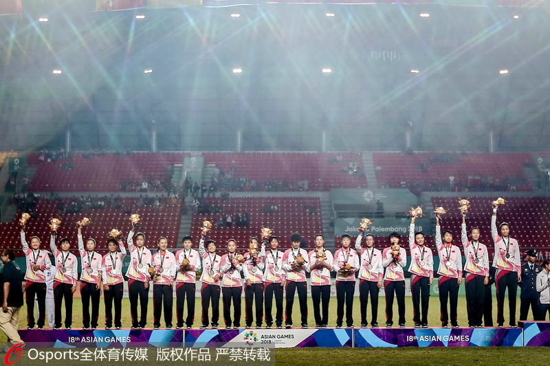 中國女足獲得銀牌