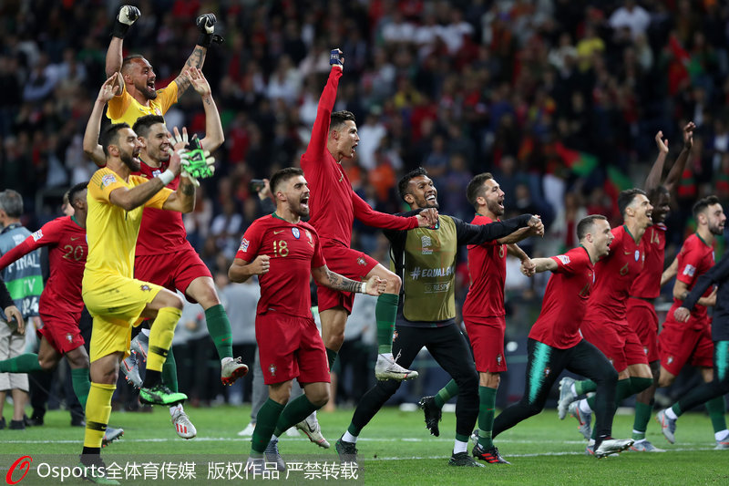 葡萄牙隊慶祝勝利