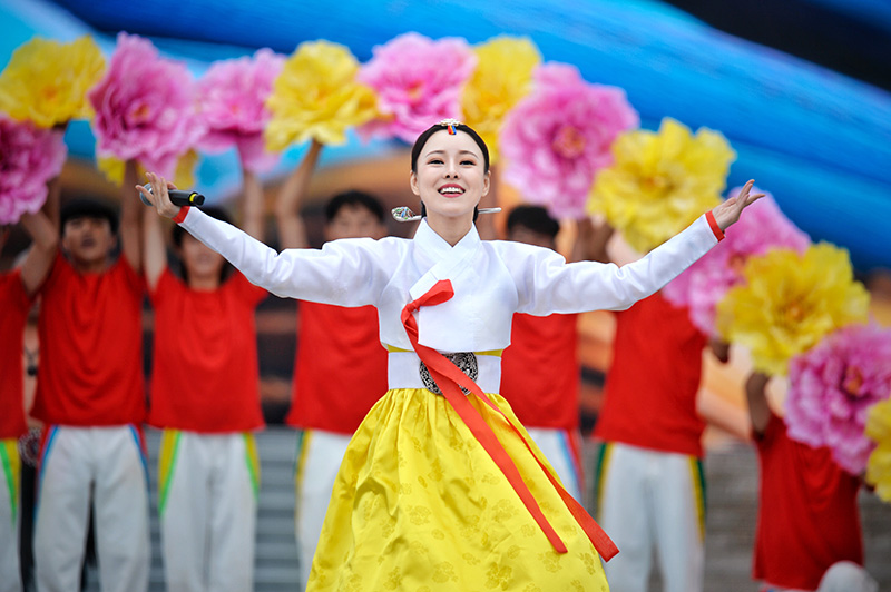 林貞兒演唱朝鮮族民歌《阿裡郎》 （付銳 攝）