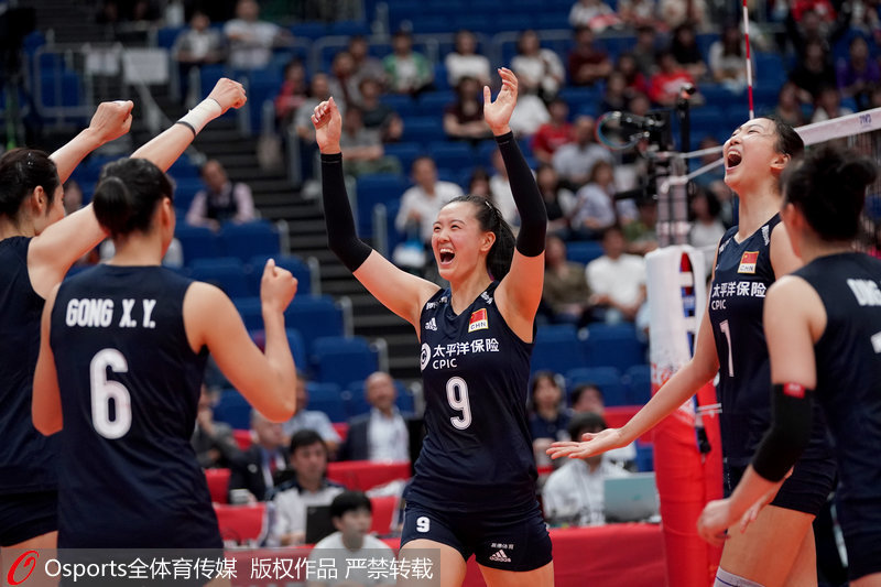 北京時間9月16日，2019年女排世界杯第3輪，中國女排3-0（25-22、25-16、25-18）戰勝俄羅斯隊取得三連勝。