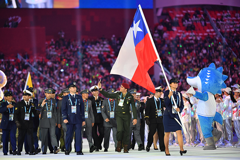 智利代表團在開幕式上入場