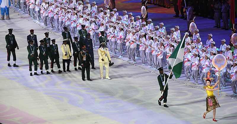 尼日利亞代表團在開幕式上入場