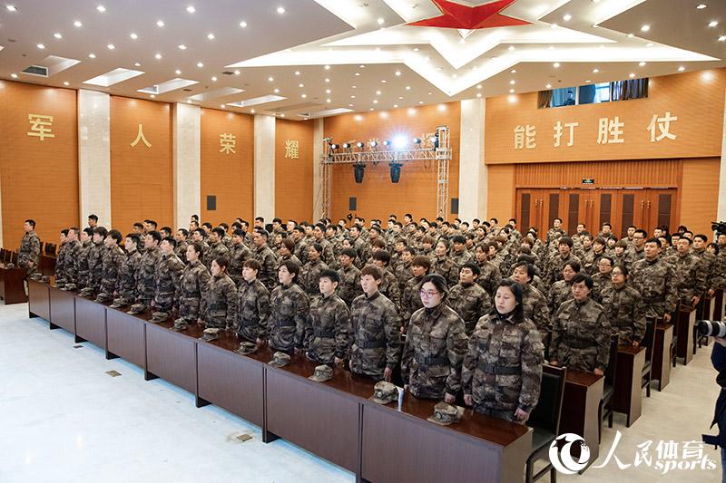 國乒全體參加軍訓動員大會（人民網 張志強攝）