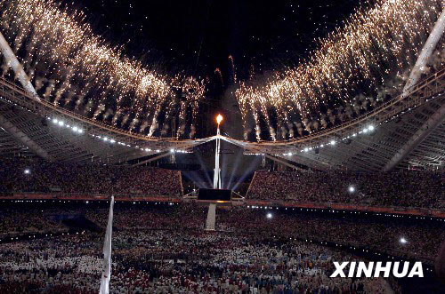2004年雅典奧運會聖火點燃（圖片來源：新華社）