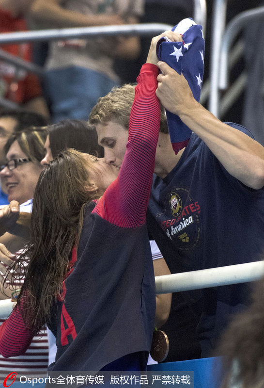 2016年8月，梅利在里约奥运会女子100米蛙泳决赛获得铜牌，赛后她与男友接吻。