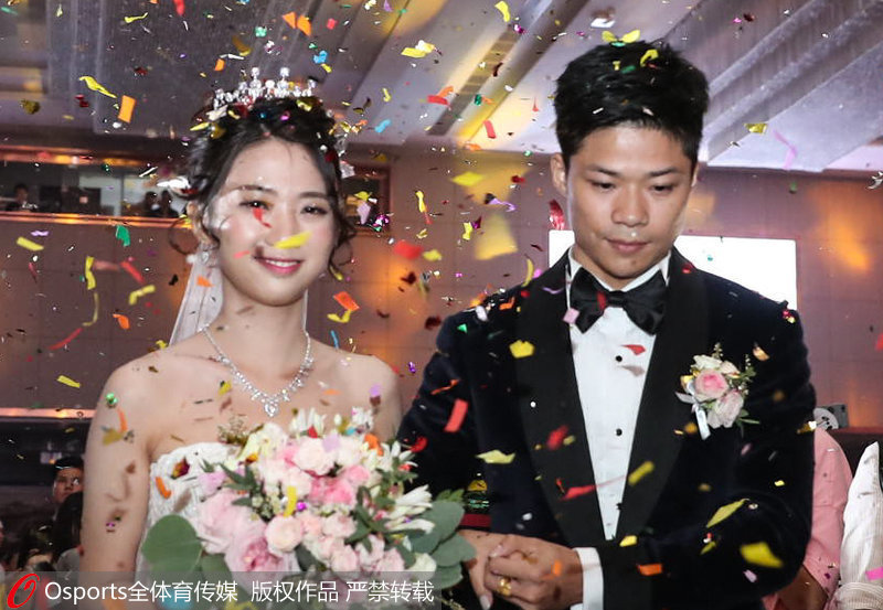 2017年10月，“亚洲飞人”苏炳添与女友结婚，浪漫婚礼尽显甜蜜。