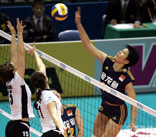 女排世锦赛中国队1-3德国 徐云丽单臂重扣