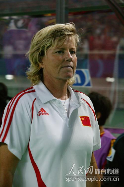 [组图一]女足世界杯D组中国vs巴西 (5)