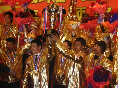 [组图]07体坛八大匪夷所思:女足险遭暗算夺魁 