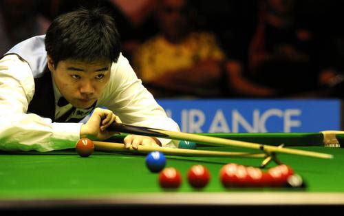 丁俊晖单杆135分逆转希金斯_苏格桌游餐厅一