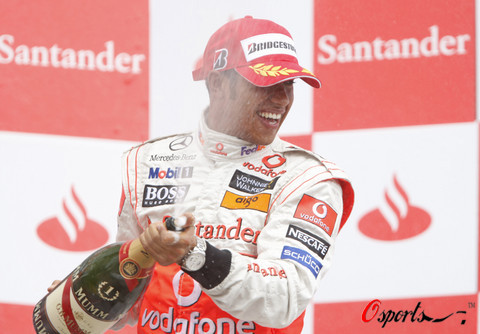 汉密尔顿获得F1德国站冠军 领跑车手积分榜