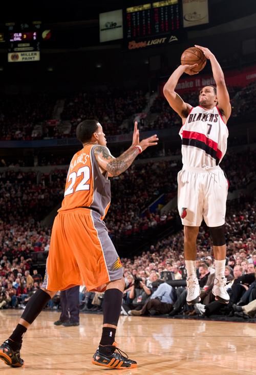 [图文]开拓者124-119太阳 罗伊52分助球队取胜