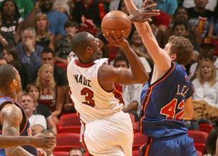 韦德体育- 韦德体育官方网站- 韦德体育APP单场49分+书豪明星赛MVP！萧敬腾打篮球是什么水平？