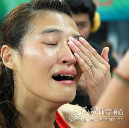 [组图]女子4*400米接力 广东微弱优势夺得冠军