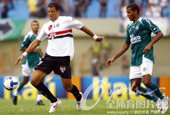 2009年巴西甲级联赛第37轮:戈亚斯4:2胜圣保罗