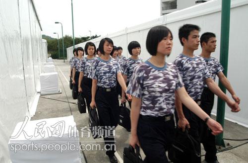 广州启动亚运会安检志愿者专训活动(组图) (7)