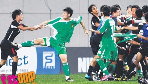 国安二队参加新加坡联赛发生斗殴 多名球员受