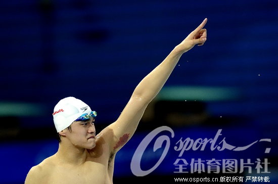 [组图]男子1500米自由泳 孙杨破亚洲纪录夺冠张