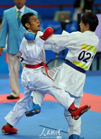 [组图]空手道男子-60公斤级复活赛:董明明无缘