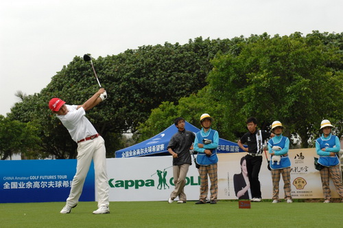 新赛季希望赛首战首轮 陈子豪蔡汶霏红字领先